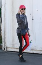 NATALIA DYER Shopping at Bristol Farms in Beverly Hills 12/07/2017