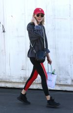 NATALIA DYER Shopping at Bristol Farms in Beverly Hills 12/07/2017