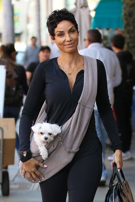 NICOLE MURPHY at a Nail Salon in Beverly Hills 12/18/2017