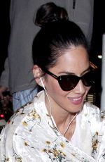 OLIVIA MUNN at Los Angeles International Airport 12/11/2017