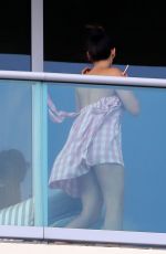 OLIVIA MUNN Out Relaxes in Miami 12/26/2017