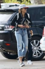 PAULA PATTON Shopping at Malibu Country Mart 12/20/2017