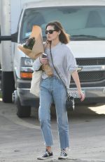 PHOEBE TONKIN Shopping at Farmers Market in Los Angeles 12/10/2017
