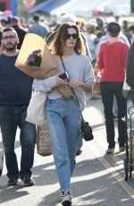 PHOEBE TONKIN Shopping at Farmers Market in Los Angeles 12/10/2017