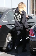 Pregnant KHLOE KARDASHIAN Leaves a Studio in Calabasas 12/04/2017