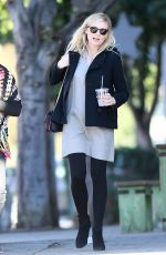 Pregnant KIRSTEN DUNST Out for Lunch in Los Angeles 12/21/2017