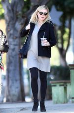 Pregnant KIRSTEN DUNST Out for Lunch in Los Angeles 12/21/2017