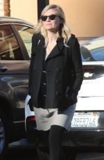 Pregnant KIRSTEN DUNST Out Shopping in Los Angeles 12/21/2017