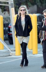 Pregnant KIRSTEN DUNST Out Shopping in Los Angeles 12/21/2017