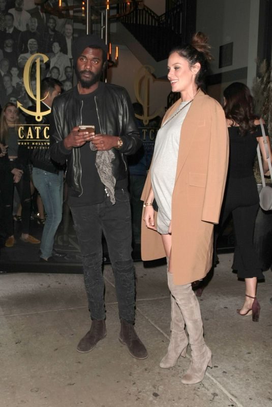 Pregnant NICOLE TUNFIO and Gary Clark Jr Out for Dinner in Los Angeles 12/29/2017