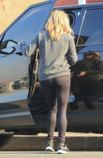 REESE WITHERSPOON Out for Breakfast at Caffe Luxxe in Brentwood 12/05/2017