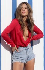 ROCKY BARNES on the Set of a Photoshoot in Miami 12/11/2017