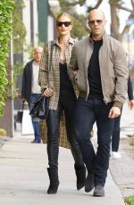 ROSIE HUNTINGTON-WHITELEY and Jason Statham Out Shopping in Los Angeles 12/23/2017