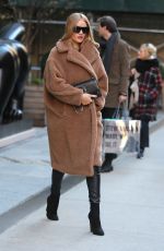 ROSIE HUNTINGTON-WHITELEY Out and About in New York 12/07/2017