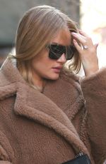 ROSIE HUNTINGTON-WHITELEY Out and About in New York 12/07/2017
