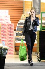 ROSIE HUNTINGTON-WHITELEY Out Shopping in Los Angeles 12/31/2017