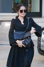SALMA HAYEK Shopping at Barney