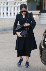 SALMA HAYEK Shopping at Barney