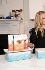 SARAH MICHELLE GELLAR at Foodstirs Chat for Facebook Live in New York 12/15/2017