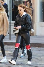 SOPHIE TURNER Out Shopping in New York 12/01/2017