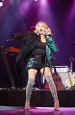 STACY FERGIE FERGUSON Perfors at 2017 WBLI falalalalalafest in New York 12/17/2017