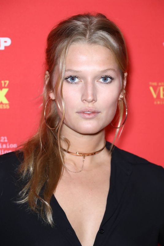 TONI GARRN at The Assassination of Gianni Versace: American Crime Story Premiere in New York 12/11/2017