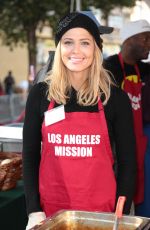 TORRIE WILSON at LA Mission Serves Christmas to the Homeless in Los Angeles 12/22/2017