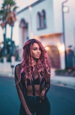 VANESSA MORGAN by Sam Daza Photoshoot, 2017