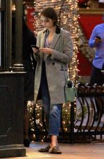 WILLA HOLLAND Shopping at The Grove in Los Angeles 12/04/2017