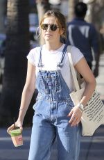 ZOEY DEUTCH Out for a Juice to Go in Los Angeles 12/28/2017