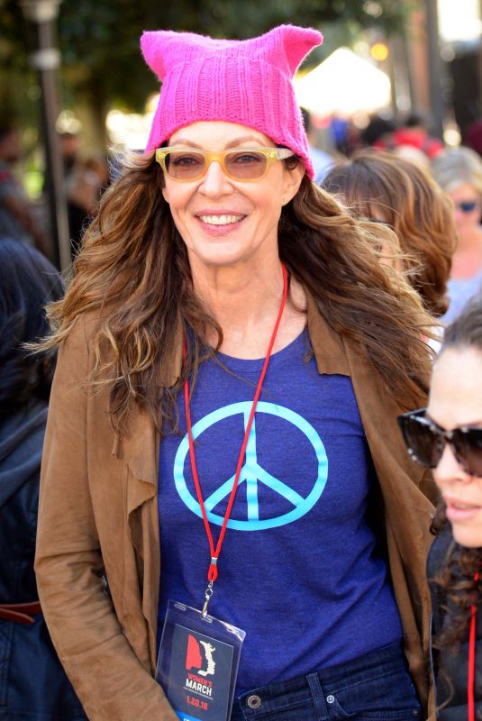 ALLISON JANNEY at 2018 Women