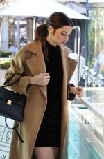 ANA DE ARMAS Shopping at Tiffany & Co. Pop-up Store at The Grove 01/24/2018