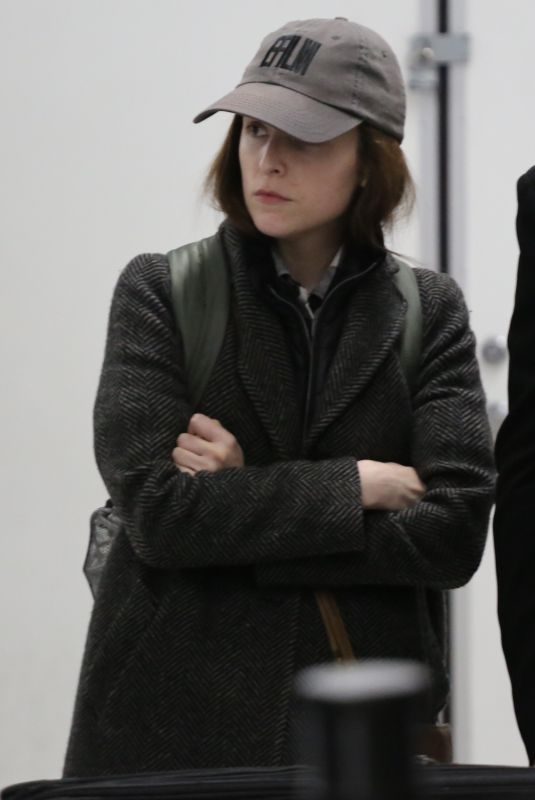 ANNA KENDRICK at Los Angeles International Airport 01/03/2018