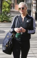 ASHLEE SIMPSON Leaves Tracy Anderson Gym in Los Angeles 01/29/2018