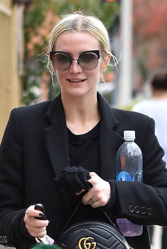 ASHLEE SIMPSON Out and About in Los Angeles 01/03/2018