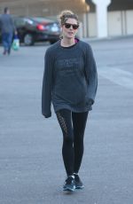 ASHLEY GREENE Shopping for Grocery in West Hollywood 01/25/2018