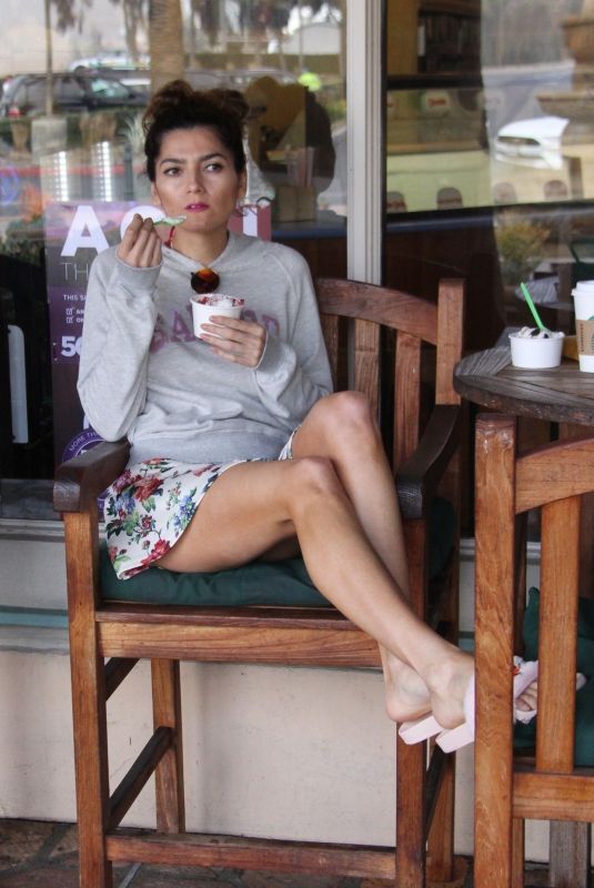 BLANCA BLANCO Out for Ice Cream in Malibu 01/13/2018