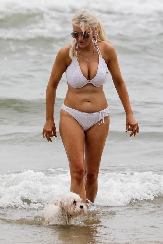BRYNNE EDELSTEN in Bikini at St Kilda Beach in Melbourne 01/09/2018