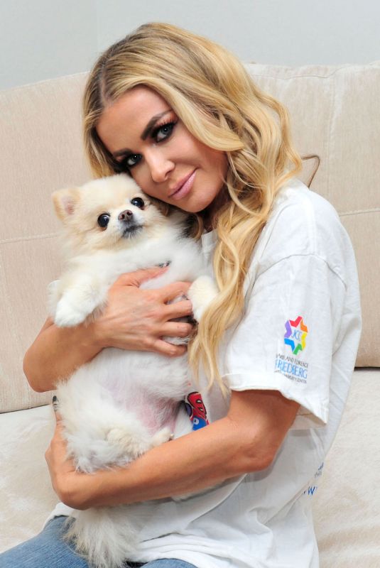 CARMEN ELECTRA with Her Dog on the Set of a Photoshoot 01/29/2018