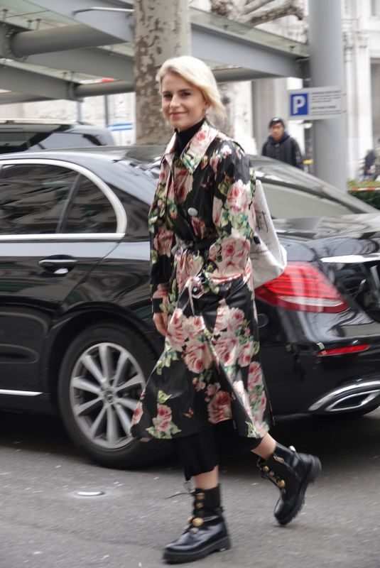CAROLINE DAUR Out and About in Milan 01/15/2018