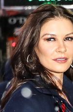 CATHERINE ZETA JONES Arrives at Her Home in New York 01/17/218