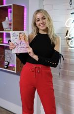 CHLOE LUKASIAK Promotes Her Book in Los Angeles 01/16/2018