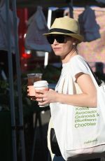 ELIZABETH BANKS Out and About in Studio City 01/28/2018