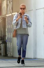 ELIZABETH TURNER Out and About in Santa Monica 01/16/2018