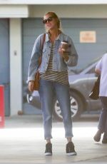 ELIZABETH TURNER Out and About in Santa Monica 01/16/2018