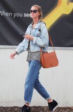 ELIZABETH TURNER Out and About in Santa Monica 01/16/2018