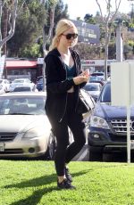 ELLE FANNING Arrives at a Gym in Los Angeles 01/14/2018