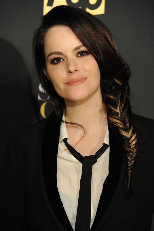 EMILY HAMPSHIRE at Schitt