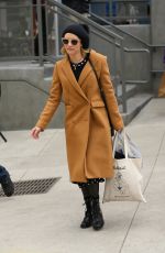 EMMA ROBERTS at Salt Lake City International Airport 01/18/2018