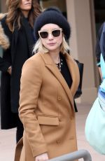 EMMA ROBERTS at Salt Lake City International Airport 01/18/2018